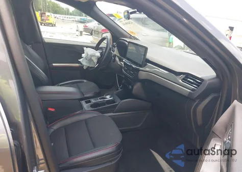 2023 Ford Escape St-Line from USA, damaged, VIN 1FMCU0MNXPUB11452